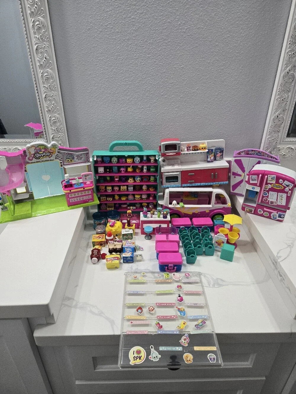 Shopkins large themed